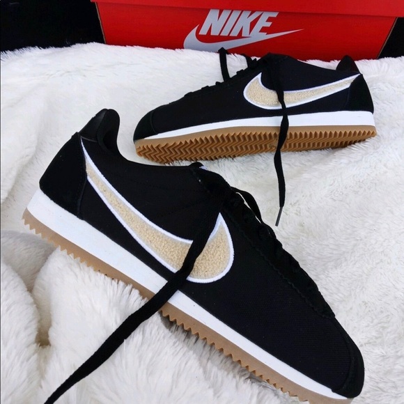 Nike Cortez classic premium women’s shoes new - Picture 2 of 6